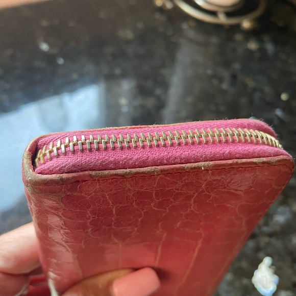 Miu Miu pink zippy wallet - Picture 8 of 10